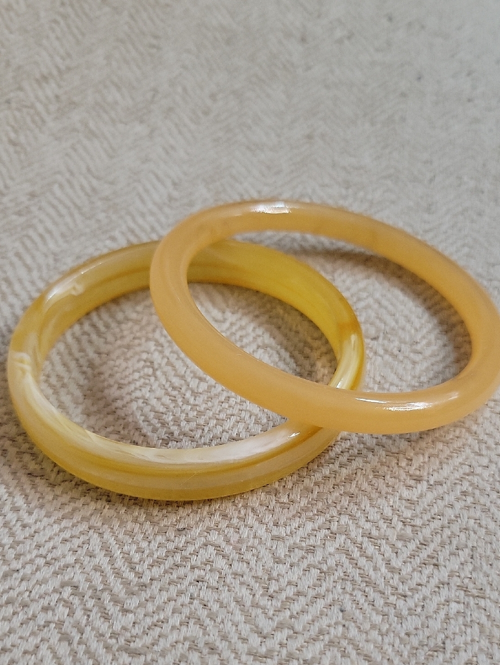 Vintage Golden Honey Bakelite-Style Bangle Bracelets - Set of 2